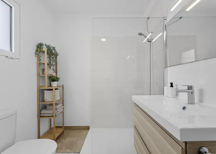 Gara Puerto Del Carmen * تياس